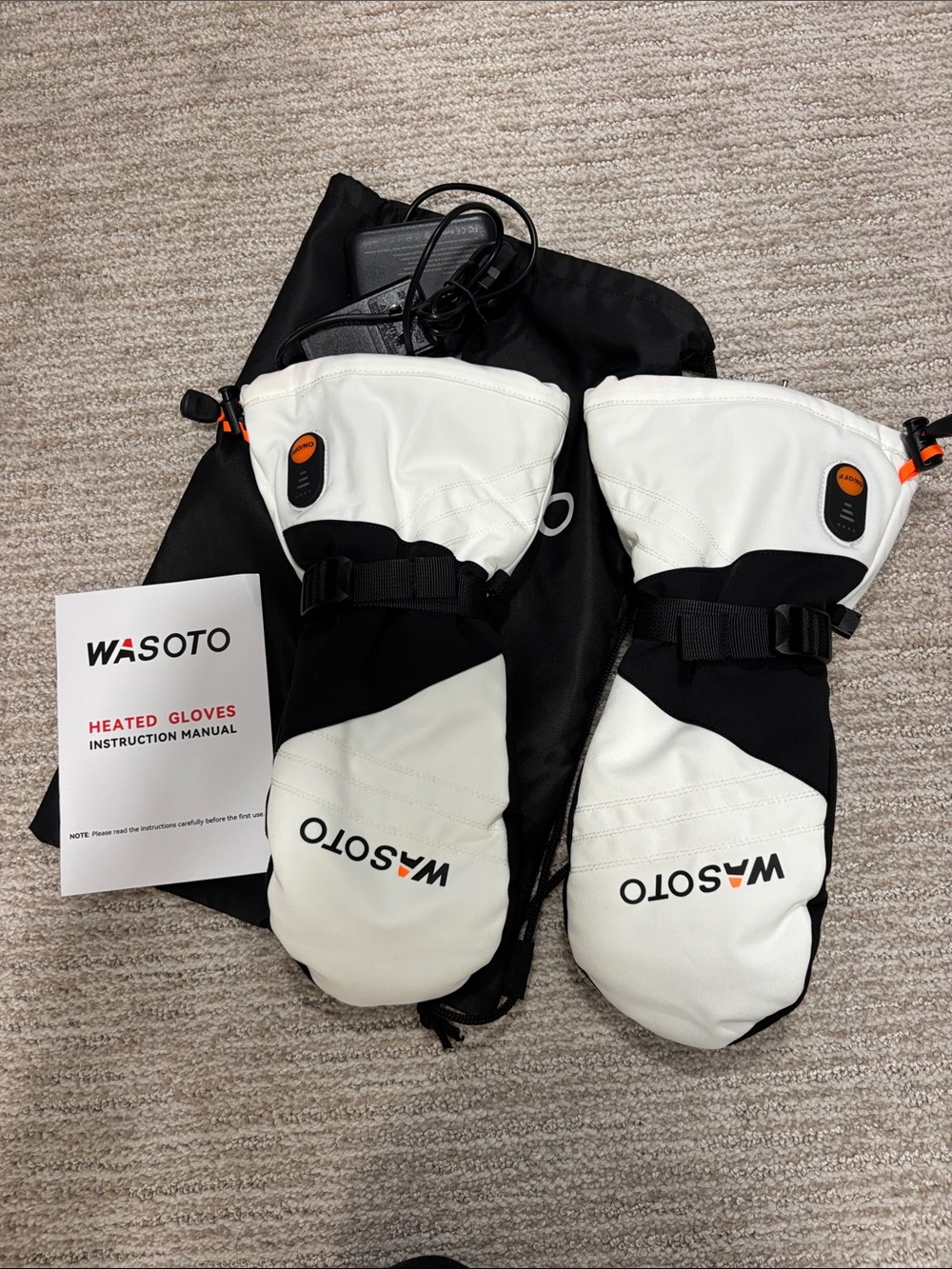 Men's/ women’s  Heated Gloves Mittens - White and Black